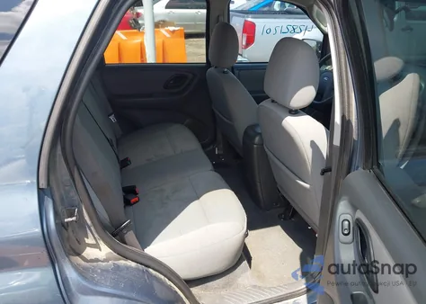 2005 Ford Escape Xlt из США, поврежденный, VIN 1FMCU93115KA39021